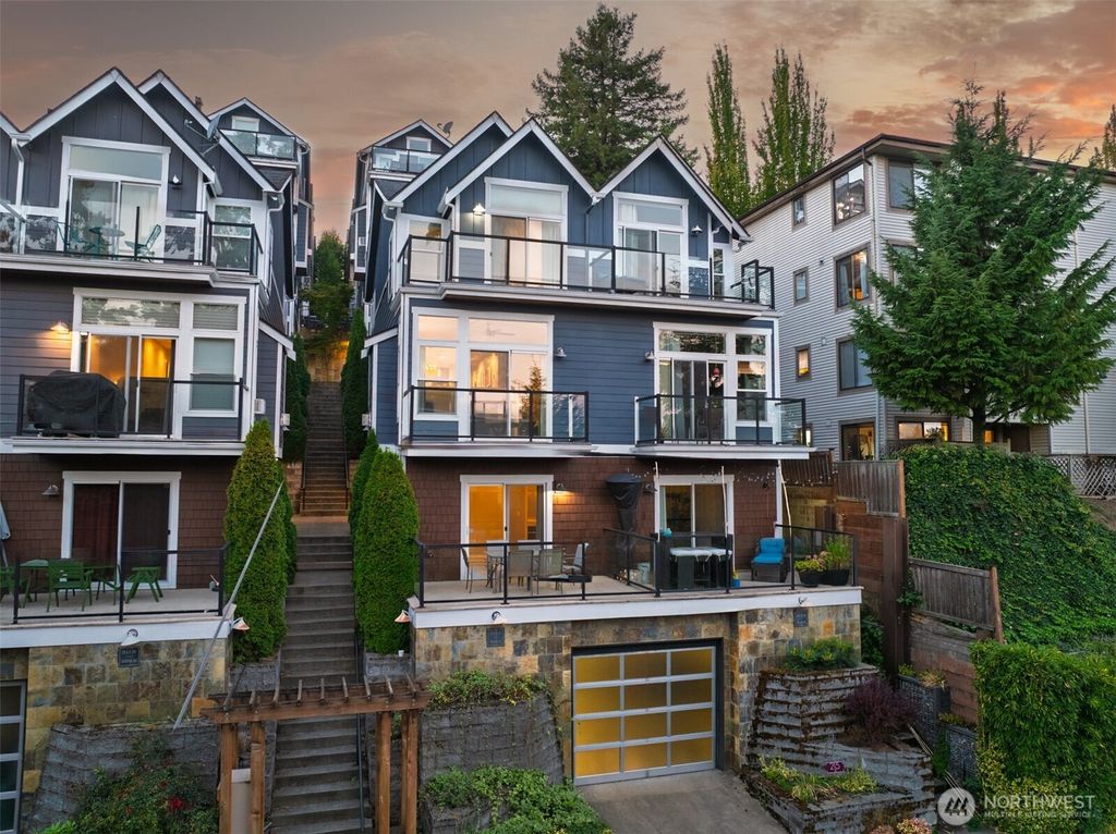 Photo of 215 A 26th Avenue E, Seattle, WA 98112 (MLS # 2440080)