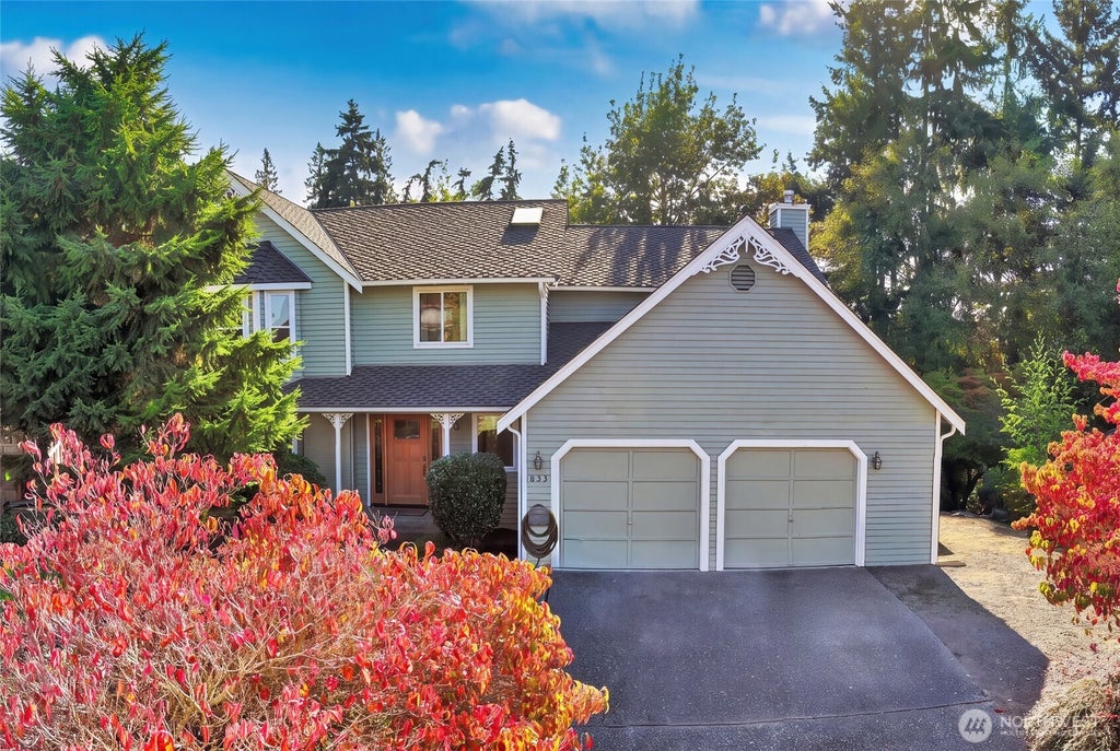 Photo of 833 15th Court, Mukilteo, WA 98275 (MLS # 2585163)