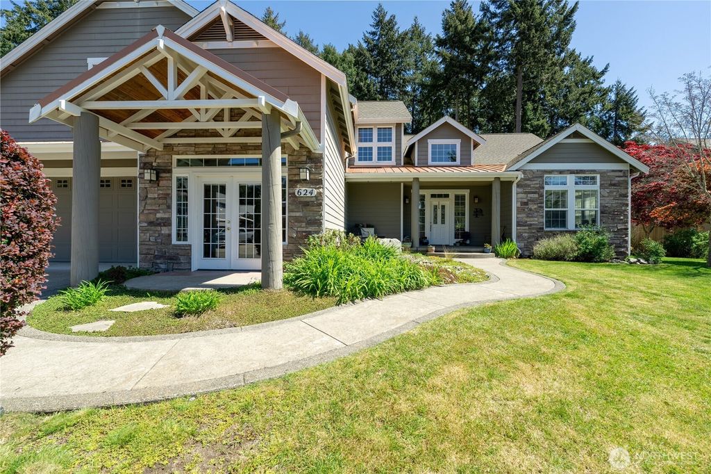 Photo of 624 Alma Lane SE, Olympia, WA 98513 (MLS # 2515017)