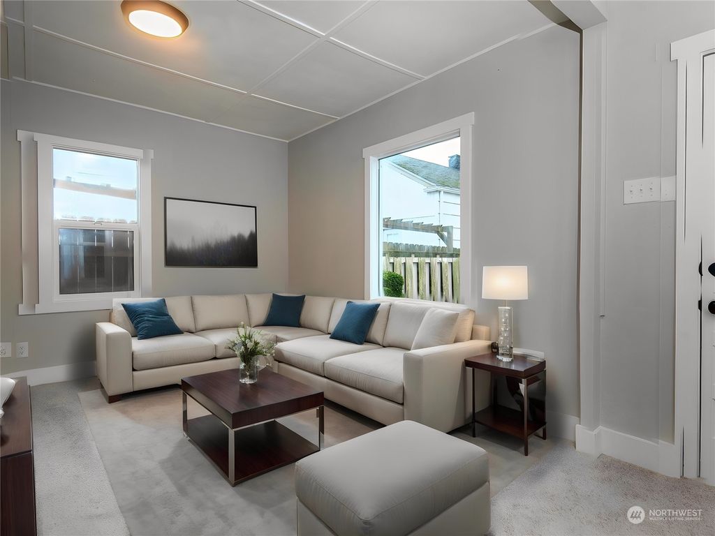 Photo of 2111 Rainier Avenue, Everett, WA 98201 (MLS # 2190960)