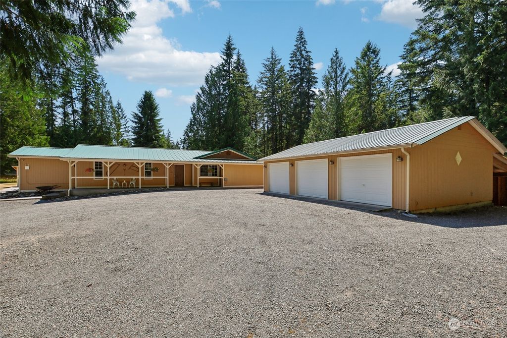 Photo of 37310 236th Avenue SE, Enumclaw, WA 98022 (MLS # 2268140)