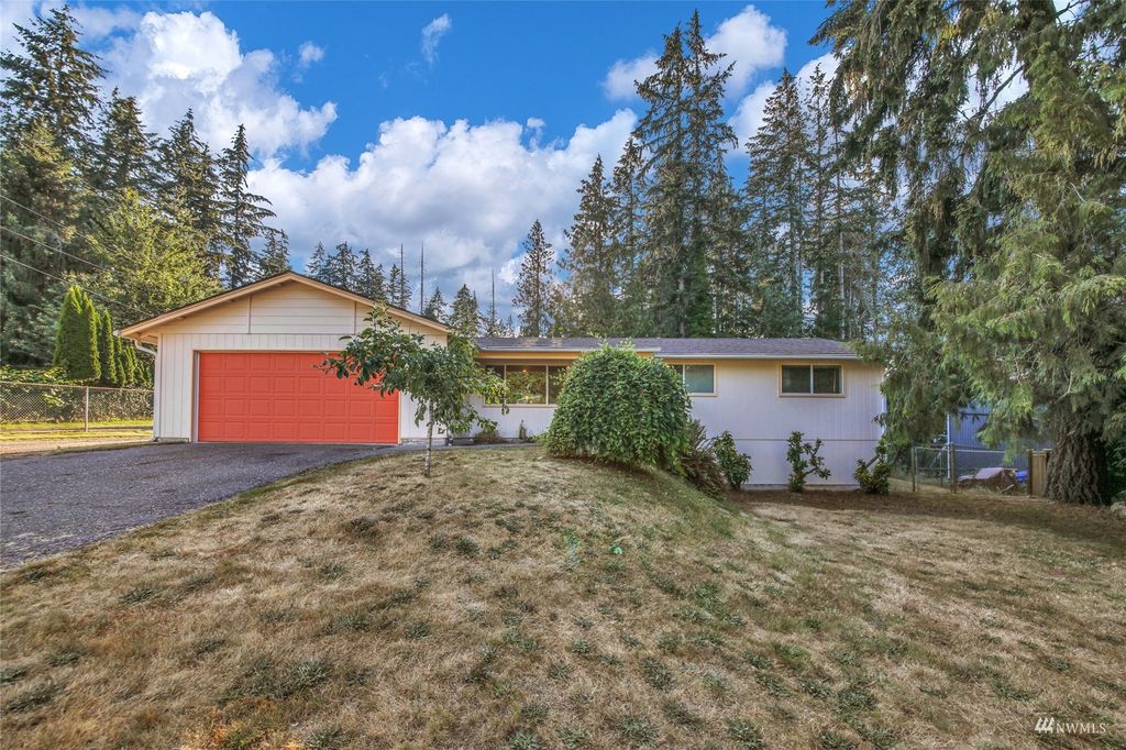 Photo of 21016 95th Avenue SE, Snohomish, WA 98296 (MLS # 1978113)
