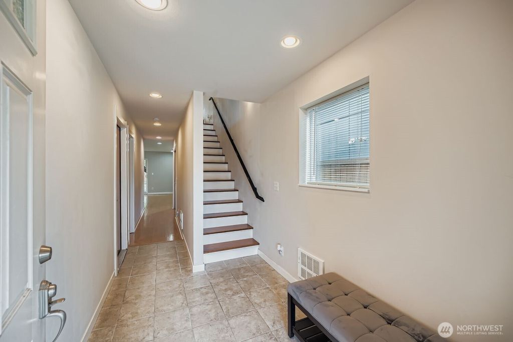 Photo of 12420 2nd Place SW, Seattle, WA 98146 (MLS # 2471799)