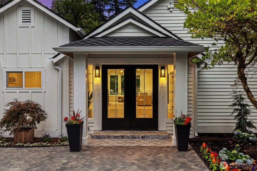 Photo of 19238 184th Place NE, Woodinville, WA 98077 (MLS # 2590688)