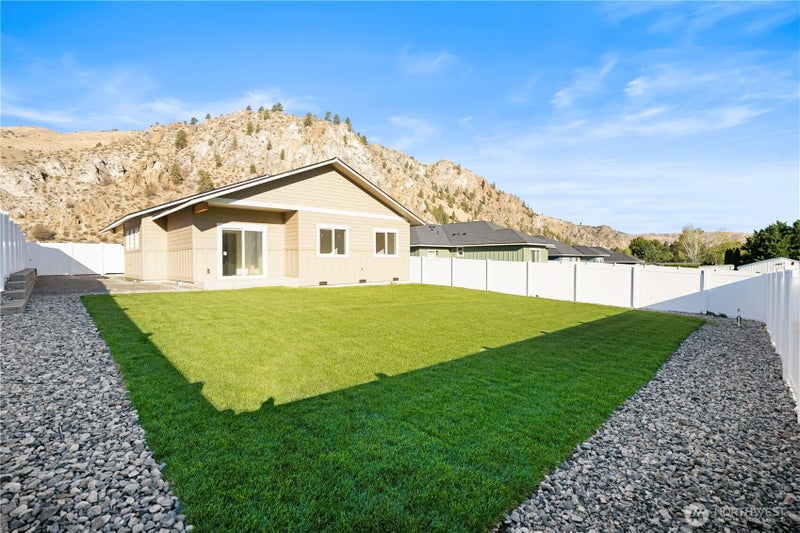 14893 Red Delicious Street