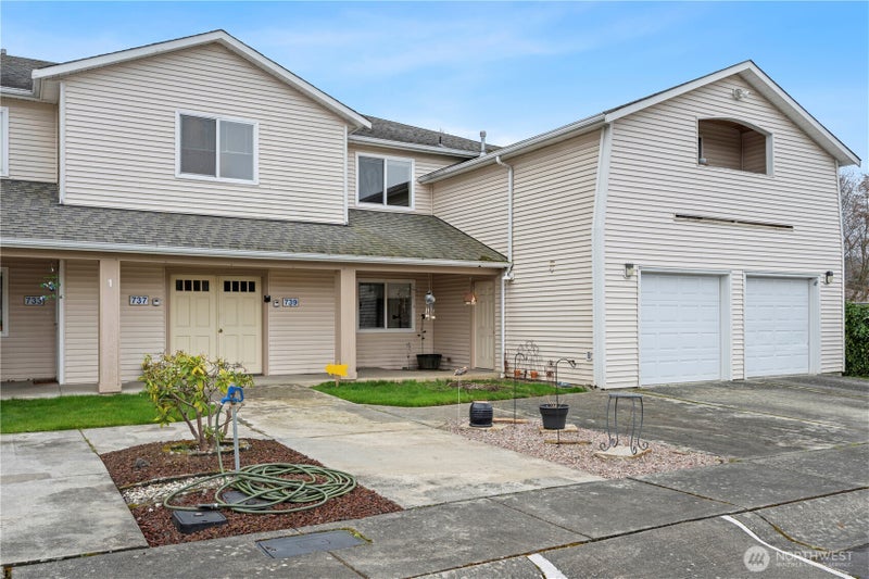 739 Cascade Palms Court 739