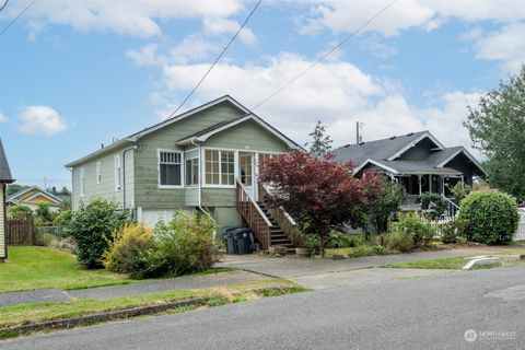 A home in Hoquiam