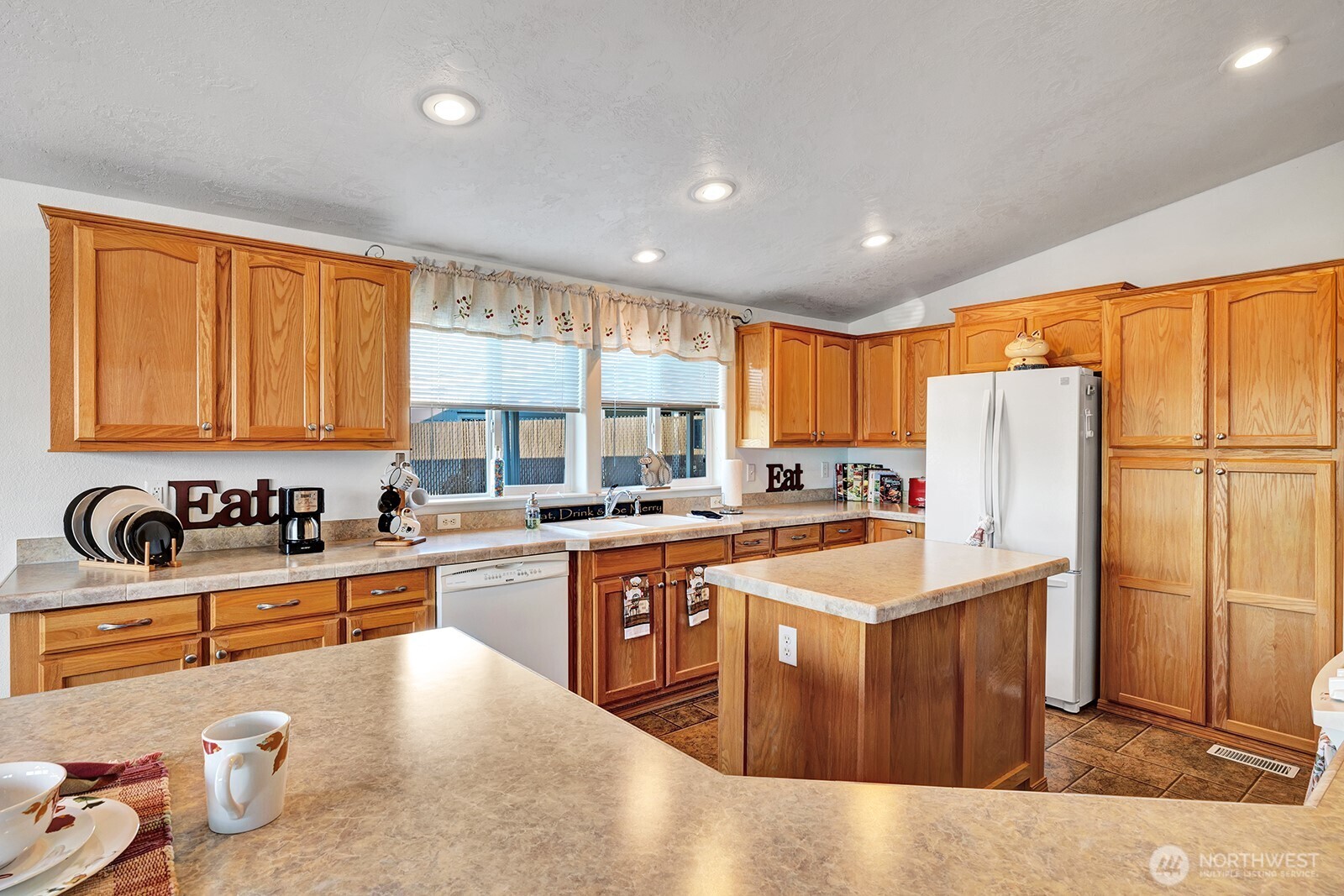 2500 Alder Street 63