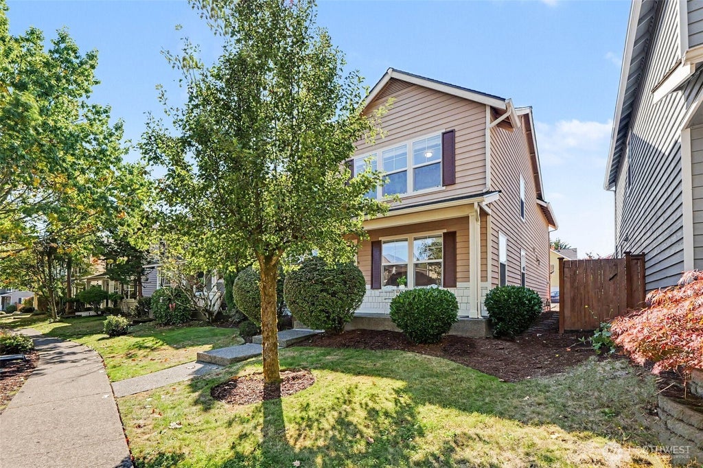 Photo of 9941 228th Terrace NE, Redmond, WA 98053 (MLS # 2590072)