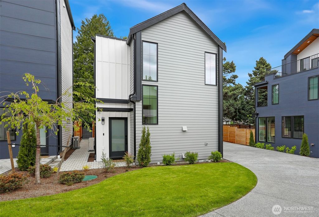 Photo of 2115 N 117th Street, Seattle, WA 98133 (MLS # 2366784)