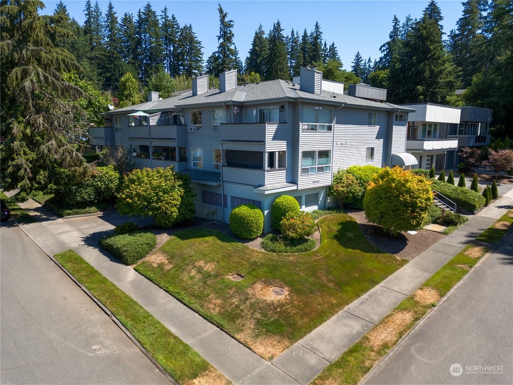 Photo of 10304 NE 189th Street, Bothell, WA 98011 (MLS # 2266628)