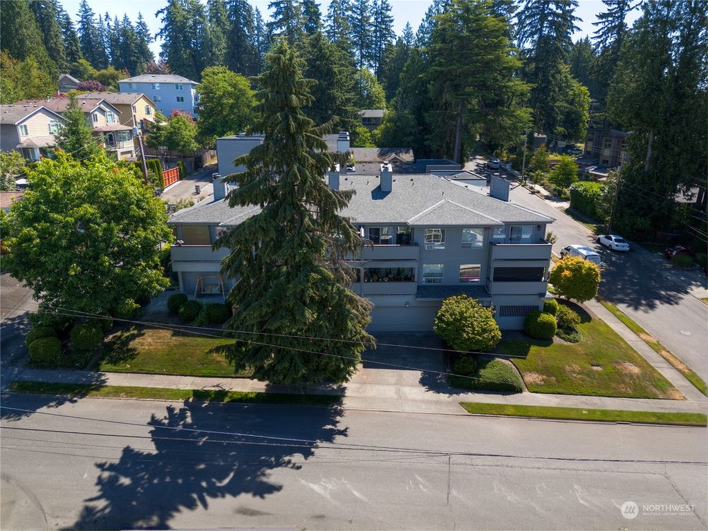 Photo of 10304 NE 189th Street, Bothell, WA 98011 (MLS # 2266628)