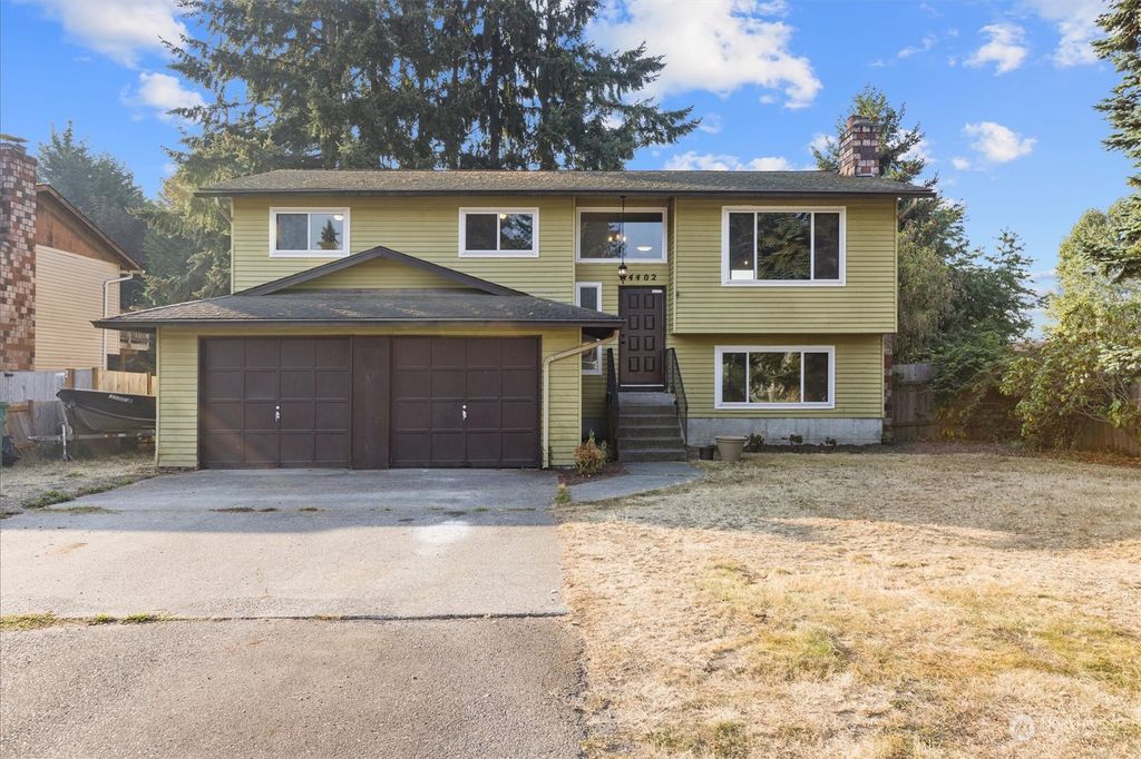 Photo of 4402 NE 126th Place, Marysville, WA 98271 (MLS # 2006090)