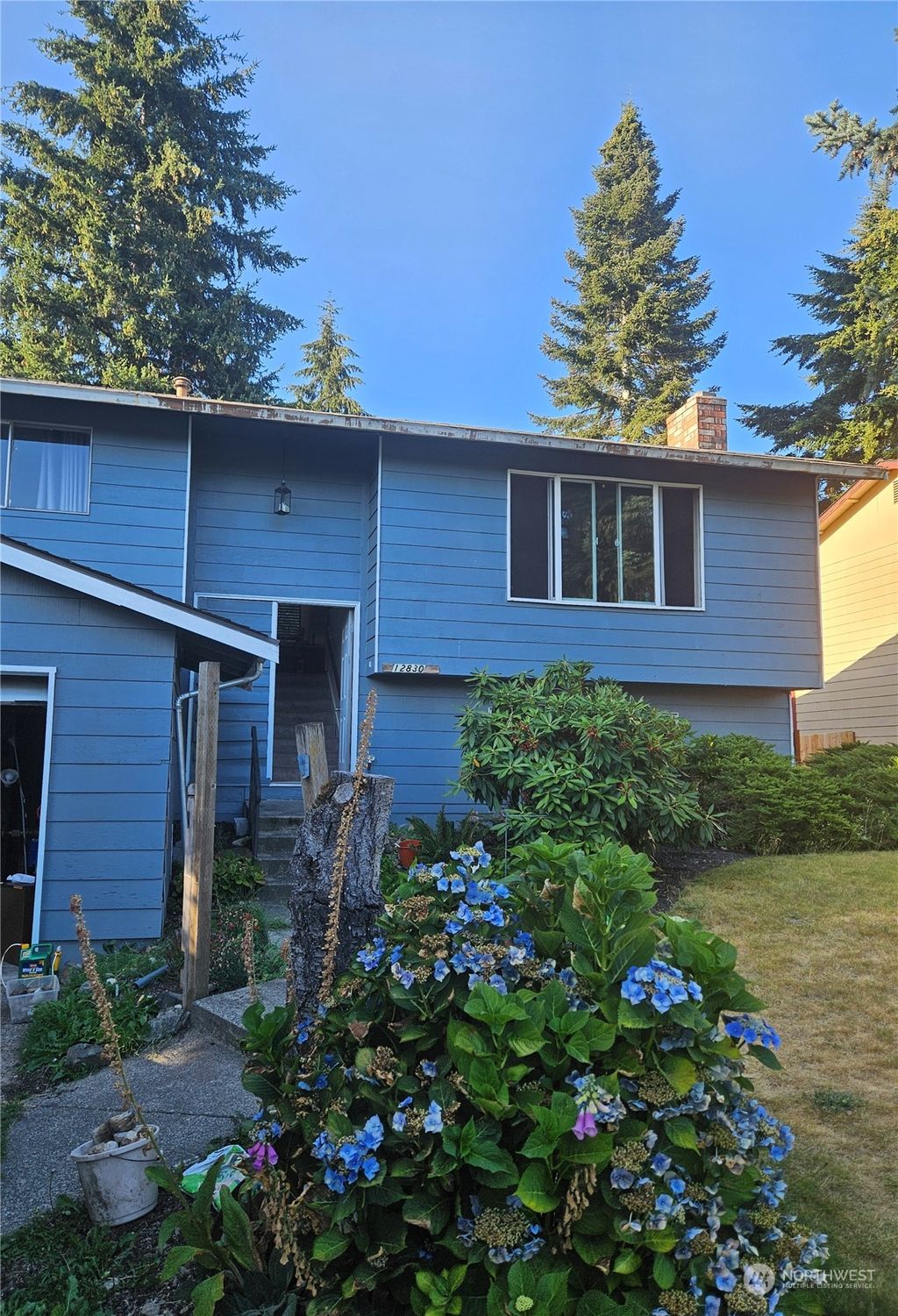 Photo of 12830 NE 135th Street, Kirkland, WA 98034 (MLS # 2274478)
