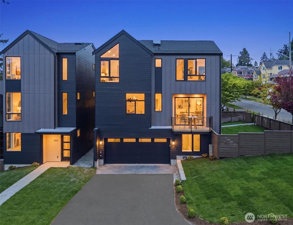 Photo of 3904 42nd Avenue S, Seattle, WA 98118 (MLS # 2519604)
