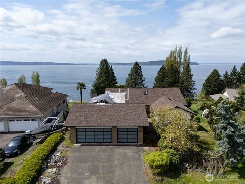 Photo of 92 Tatoosh Place, Steilacoom, WA 98388 (MLS # 2515512)