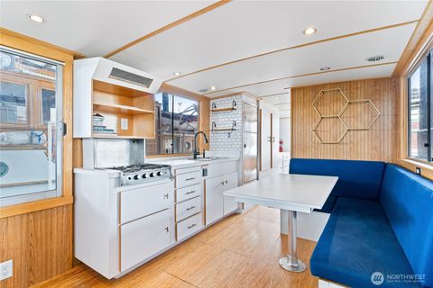 Photo of 2401 N Northlake Way, Seattle, WA 98103 (MLS # 2436655)