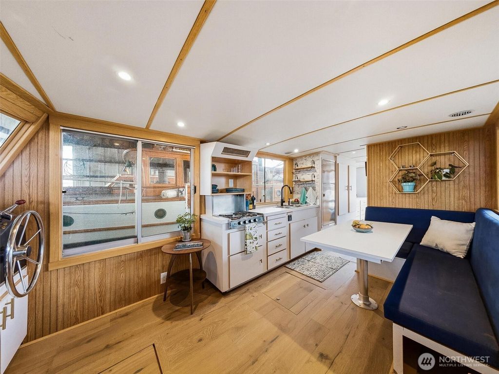 Photo of 2401 N Northlake Way, Seattle, WA 98103 (MLS # 2436655)