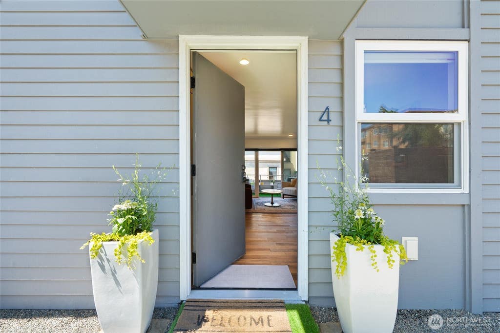 Photo of 10112 NE 68th Street NE #4, Kirkland, WA 98033 (MLS # 2567080)