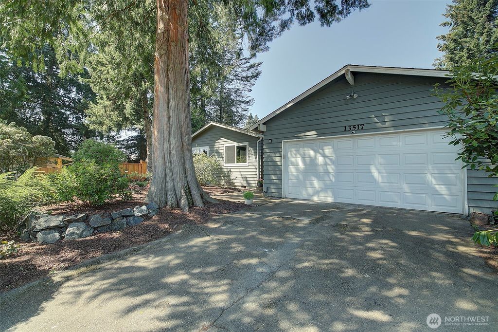 Photo of 13517 121st Avenue NE, Kirkland, WA 98034 (MLS # 2361036)