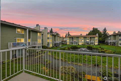 Photo of 22242 24th Ave Ave S #F46, Des Moines, WA 98198 (MLS # 2456689)