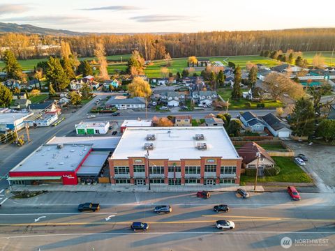 Photo of 916 W Division St, Mount Vernon, WA 98273 (MLS # 2495070)