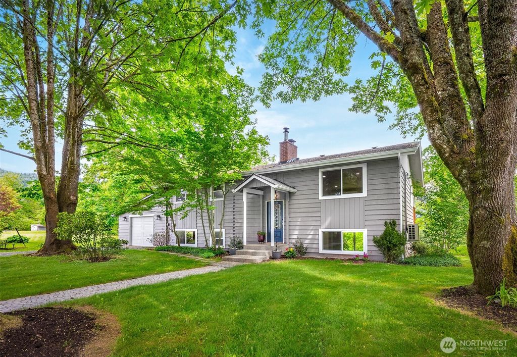 Photo of 13915 343rd Avenue SE, Sultan, WA 98294 (MLS # 2538827)