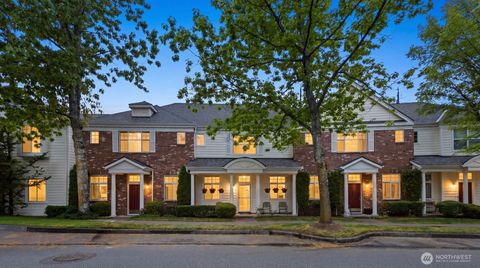 Photo of 1618 Huckelberry Circle CIR, Issaquah, WA 98029 (MLS # 2522532)