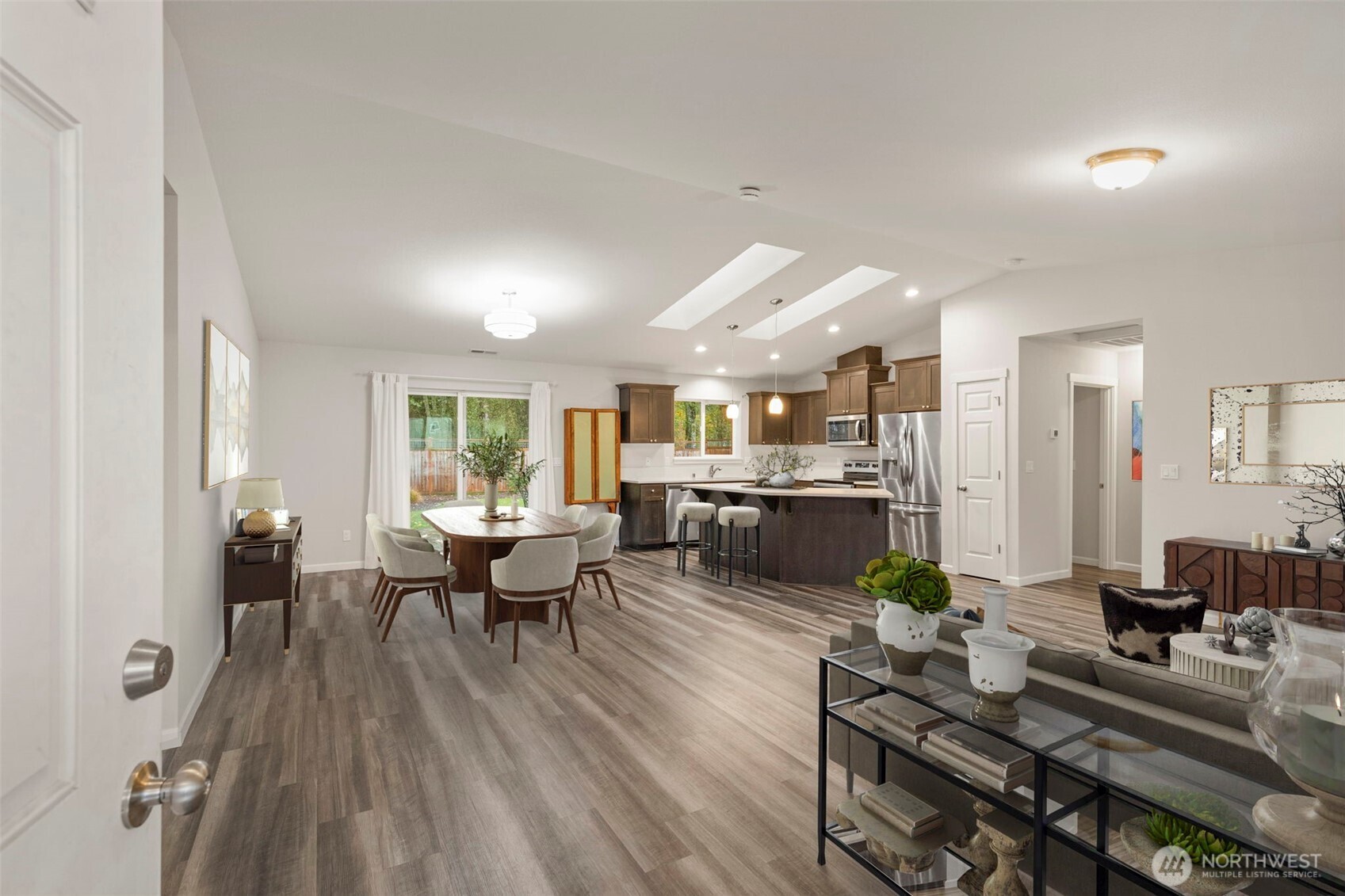 174 E Island View Avenue