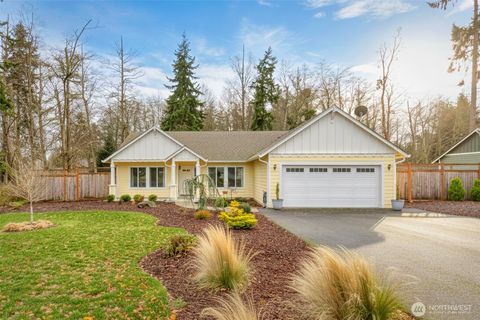 Photo of 174 E Island View Avenue, Port Townsend, WA 98368 (MLS # 2453206)