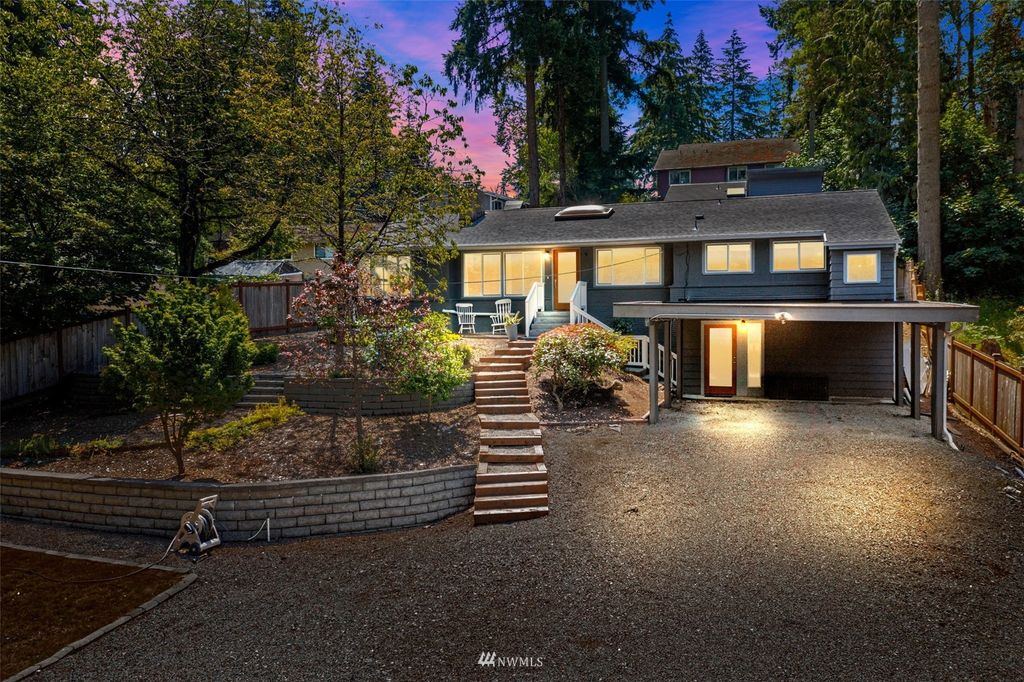 Photo of 317 NE 178th Street, Shoreline, WA 98155 (MLS # 1963654)