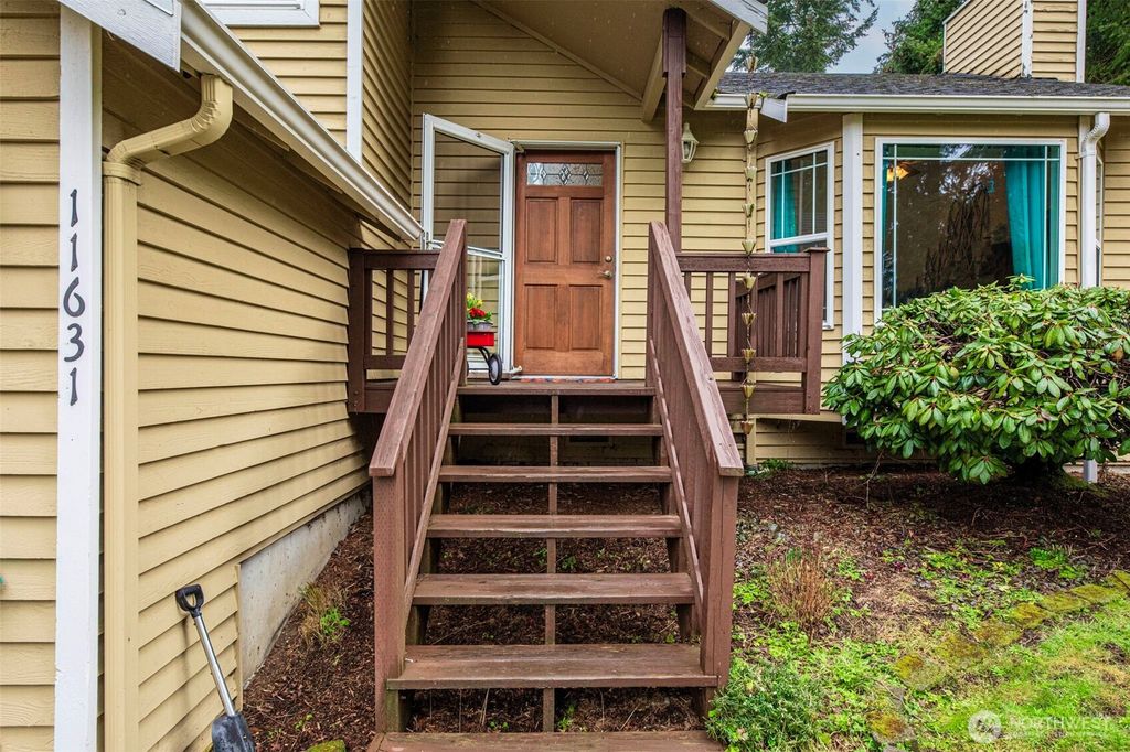 Photo of 11631 29th Avenue SE, Everett, WA 98208 (MLS # 2333523)