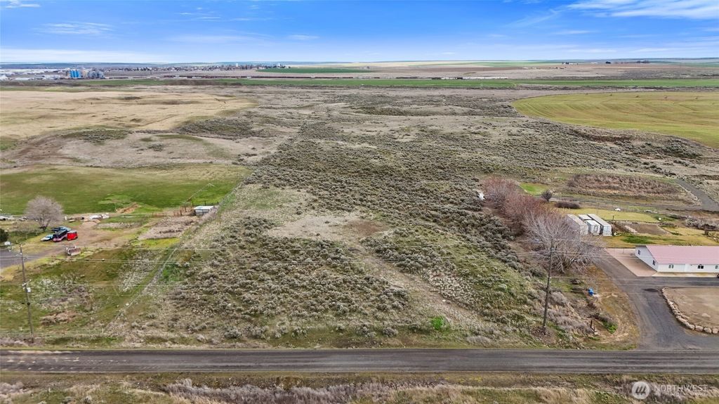 Photo of 9051 SE Rd S, Warden, WA 98857 (MLS # 2492432)