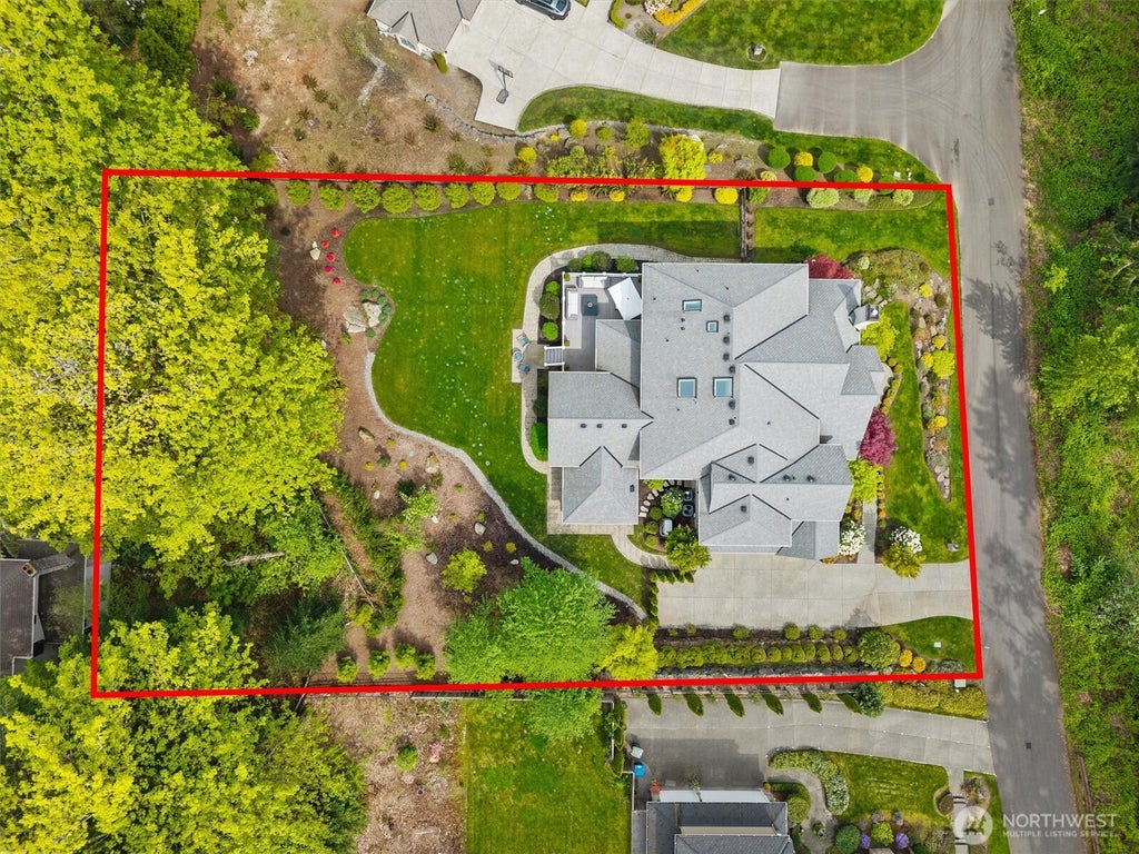 Photo of 5927 178th Court SE, Bellevue, WA 98006 (MLS # 2519557)