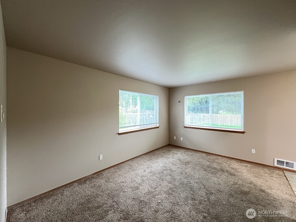 512 N 4th Avenue SW