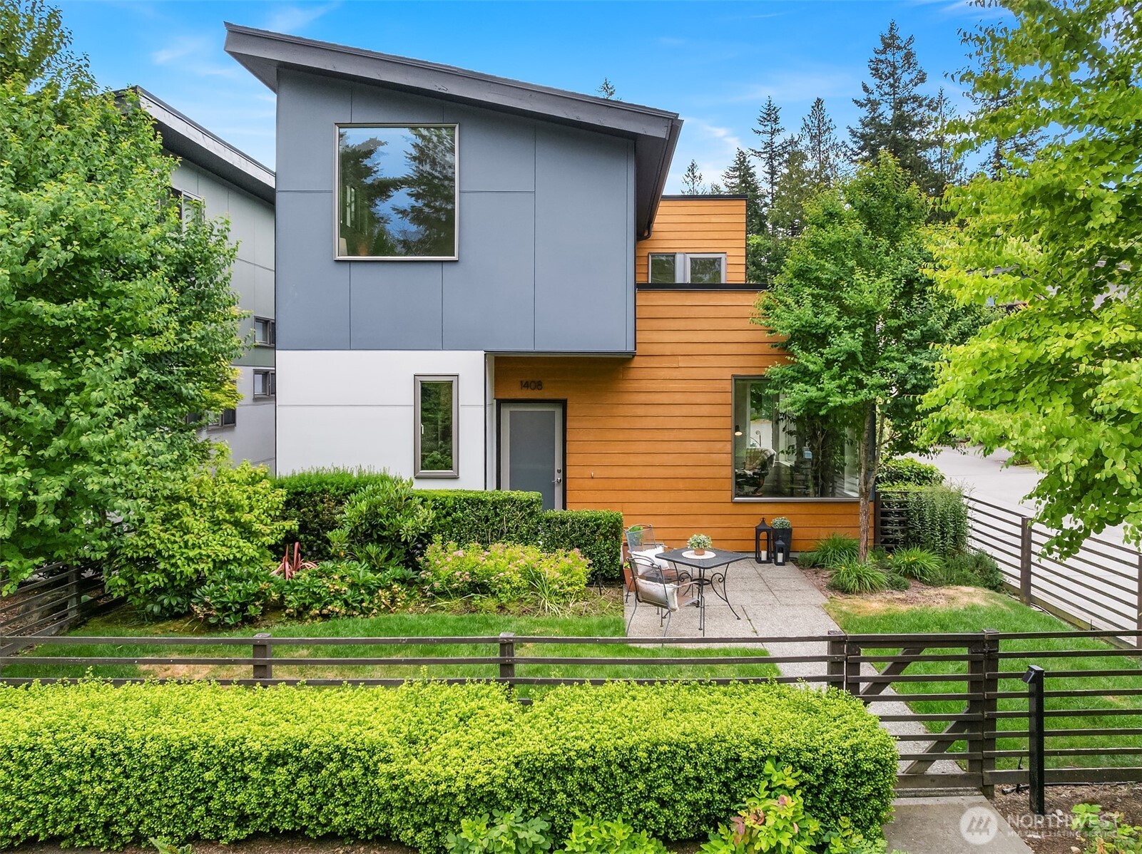 1408 Hinoki Walk NE