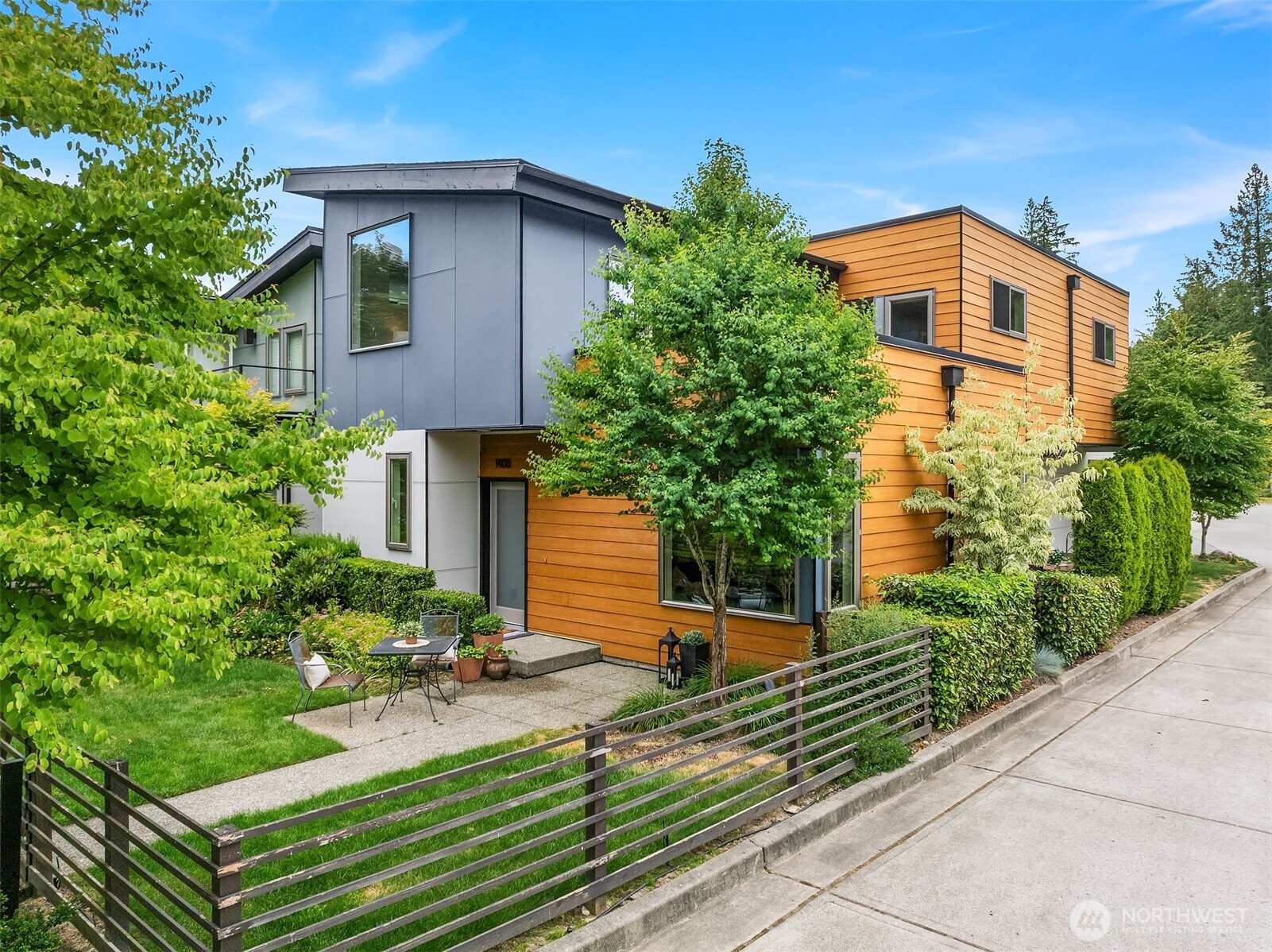 1408 Hinoki Walk NE