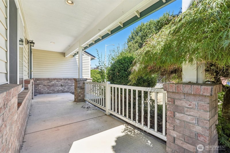 1612 SE 187th Place