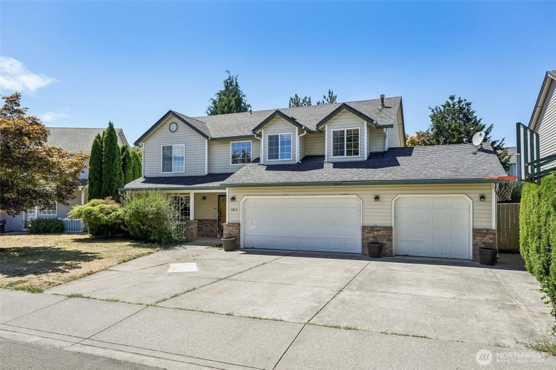 1612 SE 187th Place