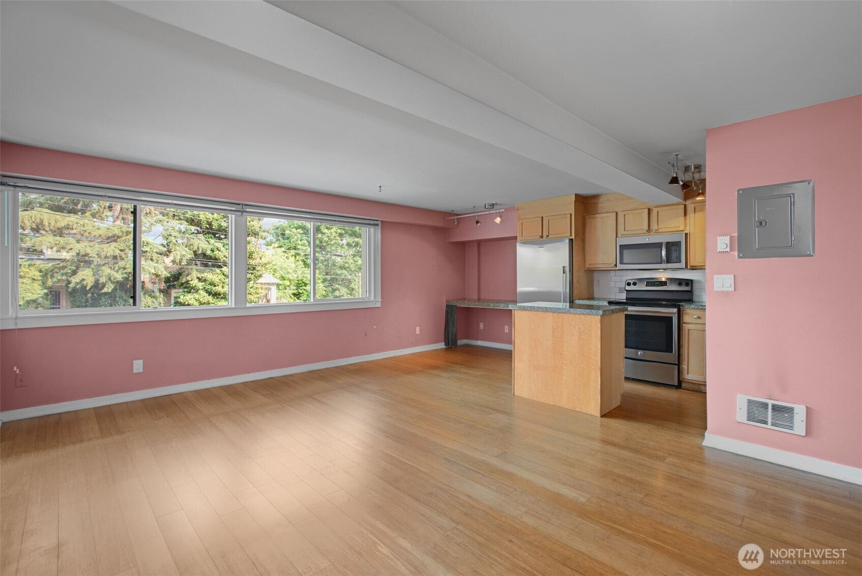 1601 Taylor Avenue N 204