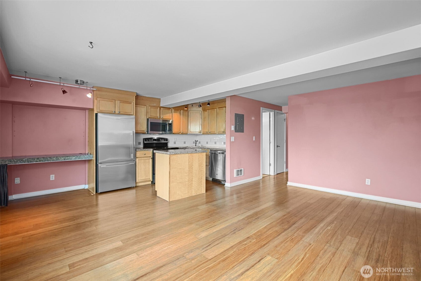 1601 Taylor Avenue N 204