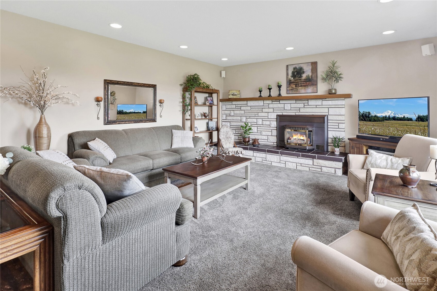 136 W Wiser Lake Road