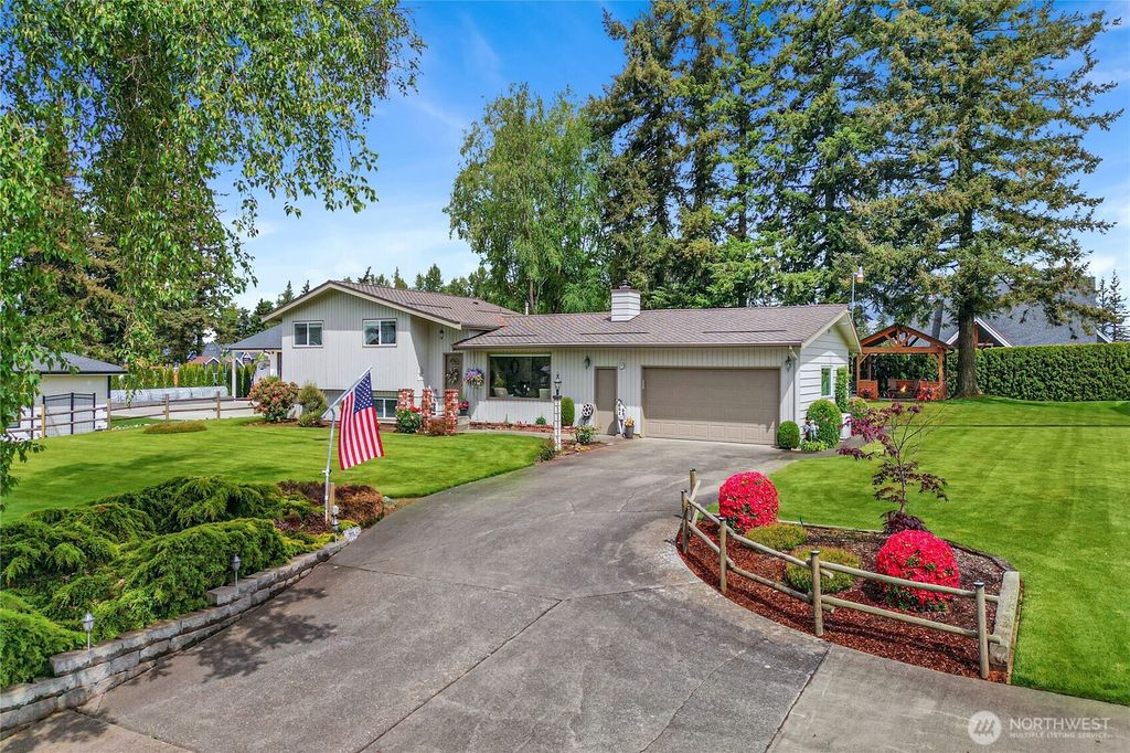 Photo of 136 W Wiser Lake Road, Ferndale, WA 98248 (MLS # 2446765)