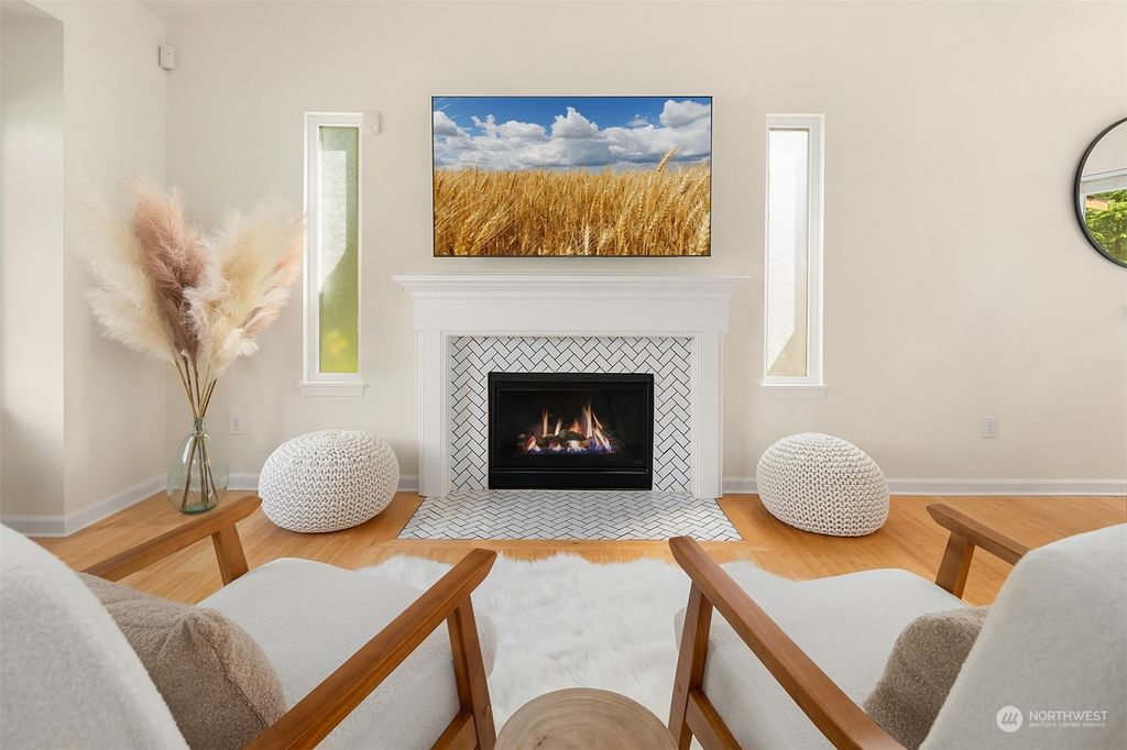 Photo of 10228 7TH PLACE SE Pl, Lake Stevens, WA 98258 (MLS # 2231123)