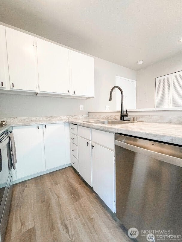 3429 Burke Avenue N 23