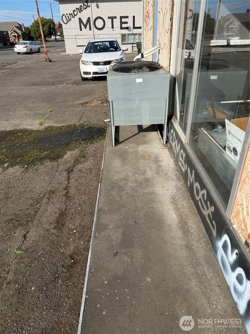 1001 E First Street