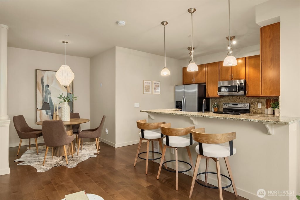 Photo of 150 102nd Avenue SE #306, Bellevue, WA 98004 (MLS # 2591038)