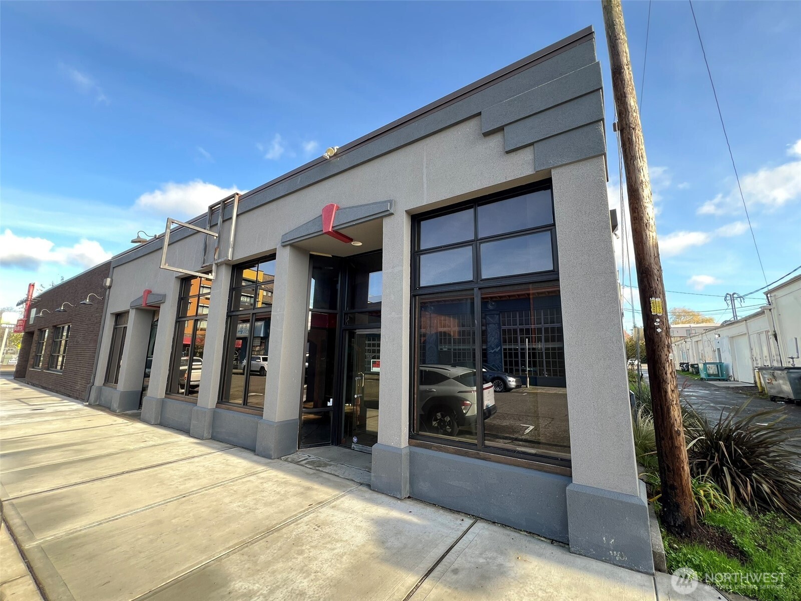 112 Cherry Street NE