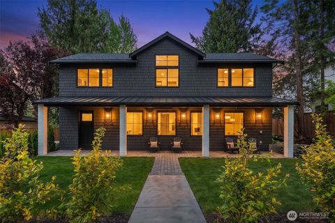 Photo of 12416 NE 72nd Street, Kirkland, WA 98033 (MLS # 2522097)