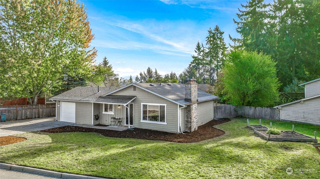 Photo of 9207 NE 138th Street, Kirkland, WA 98034 (MLS # 2175125)